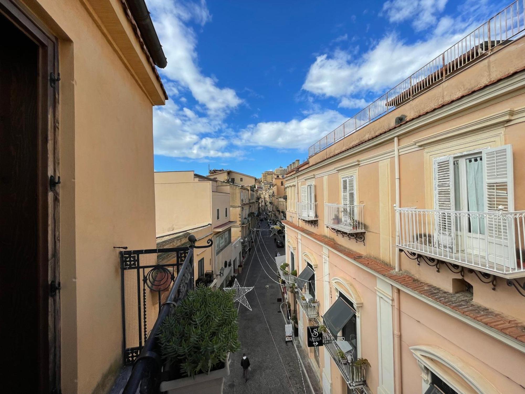 2 Apartments - Akragas Home 1 & 2 On Via Atenea City Center With View Αγκριτζέντο Εξωτερικό φωτογραφία